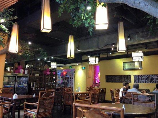 Yun Lai Ju Vegetarian Restaurant